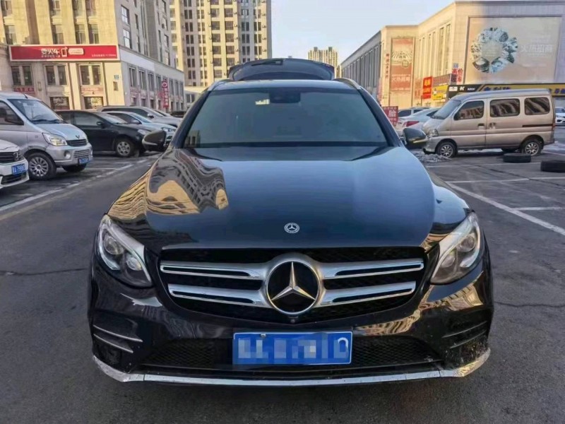 大慶17年奔馳GLC1