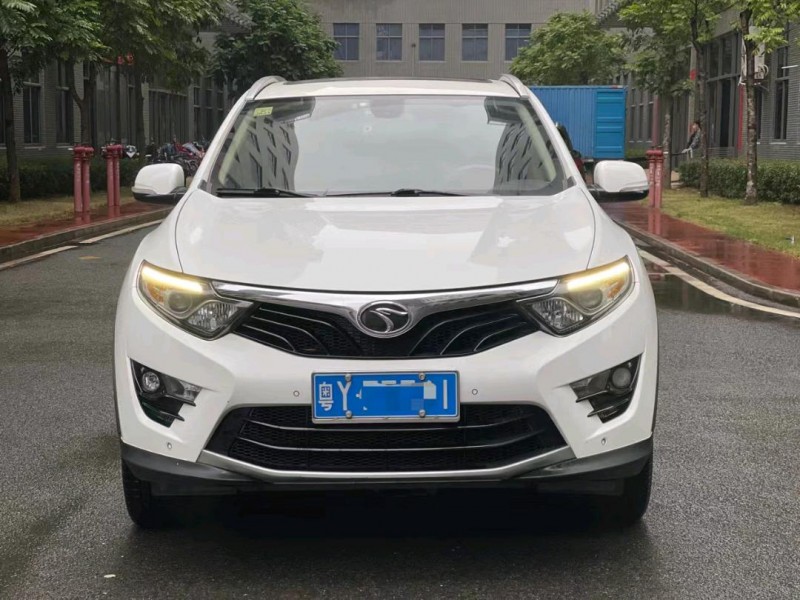 東莞21年寶駿RS51