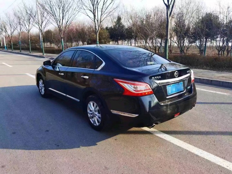 邢臺13年日產天籟6