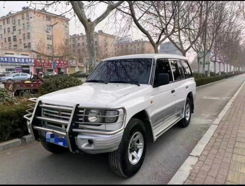 東營12年獵豹汽車黑金剛1