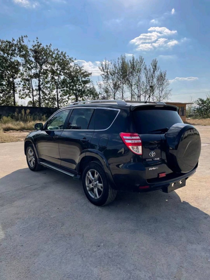 臨沂12年豐田RAV45
