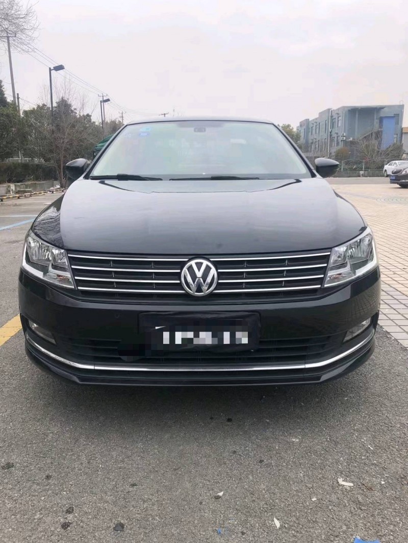 上海16年大眾朗逸9
