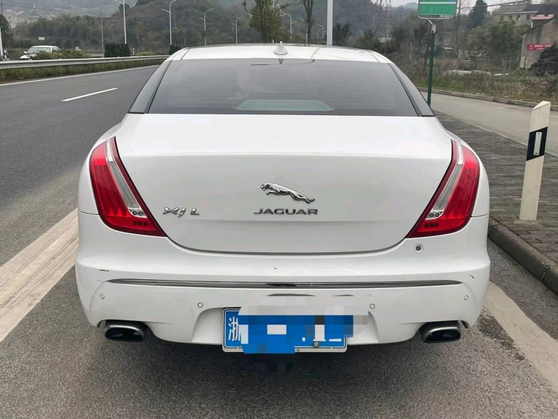 金華15年捷豹XJ5