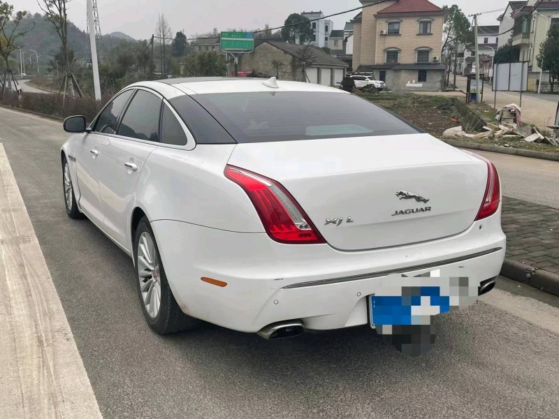 金華15年捷豹XJ6
