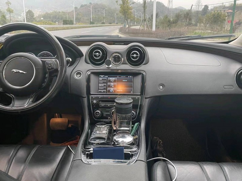 金華15年捷豹XJ8
