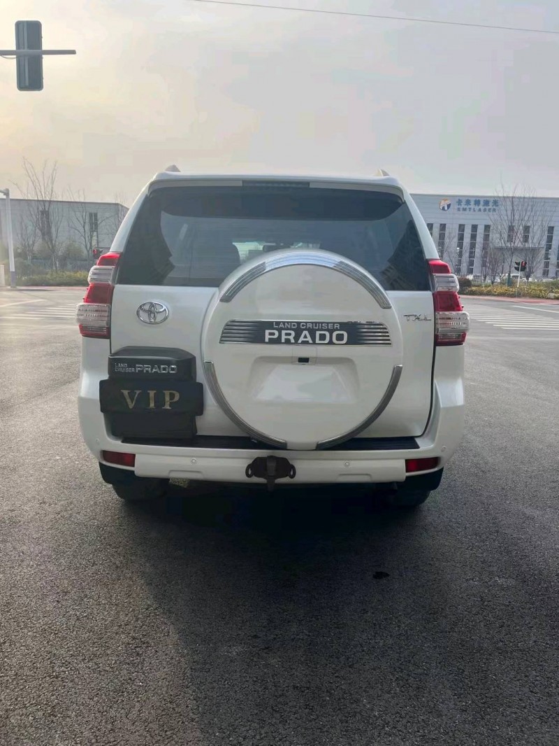 徐州16年丰田普拉多9