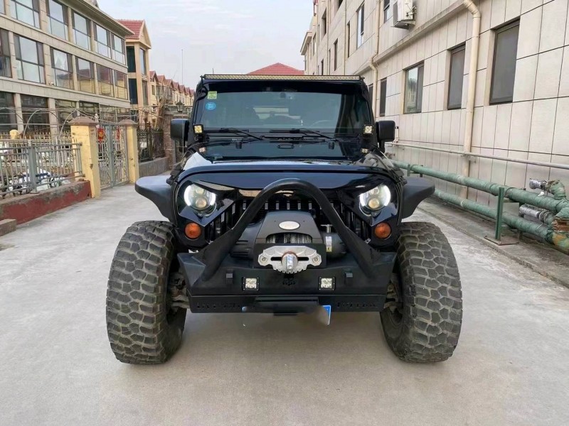 青島13年Jeep牧馬人1