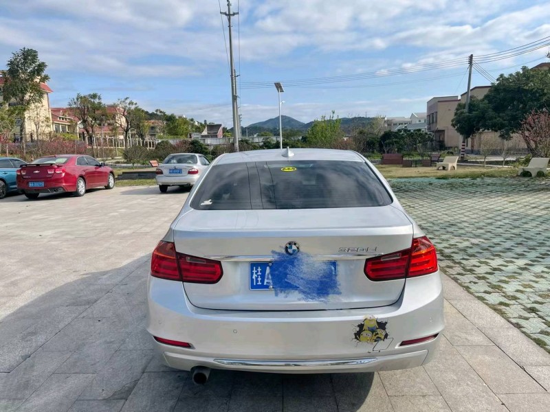 广州13年宝马3系1