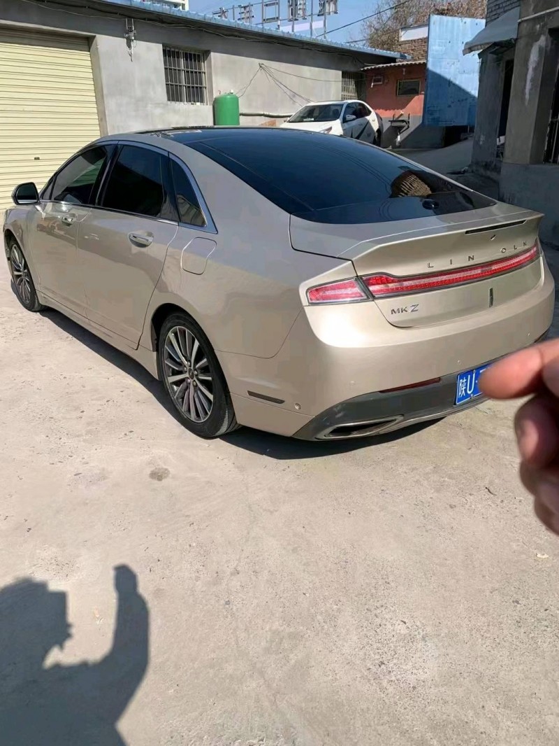 咸陽17年林肯MKZ3