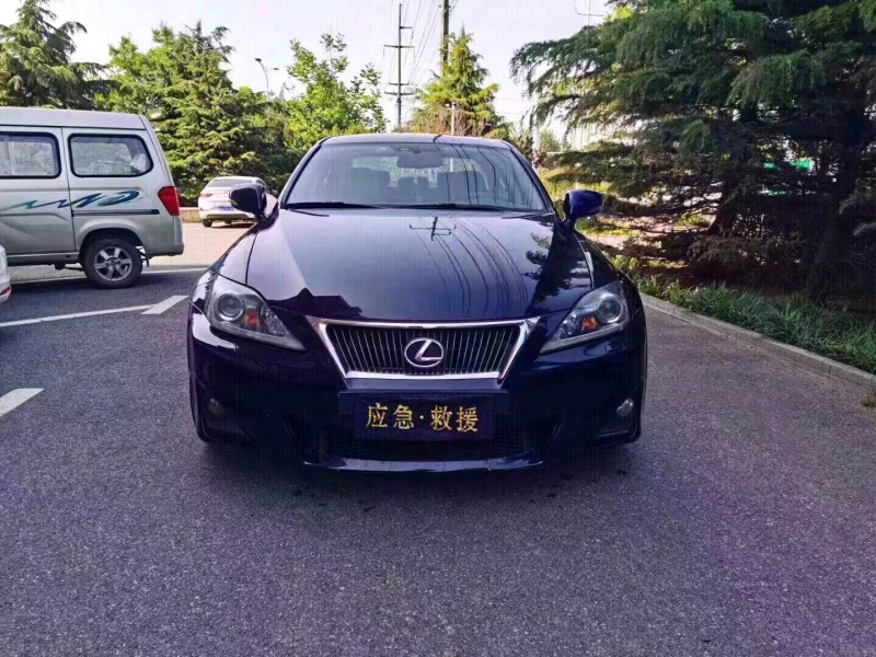 北京11年雷克萨斯IS1