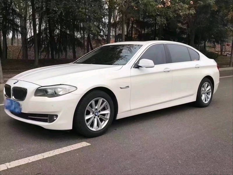 北京12年宝马5系5