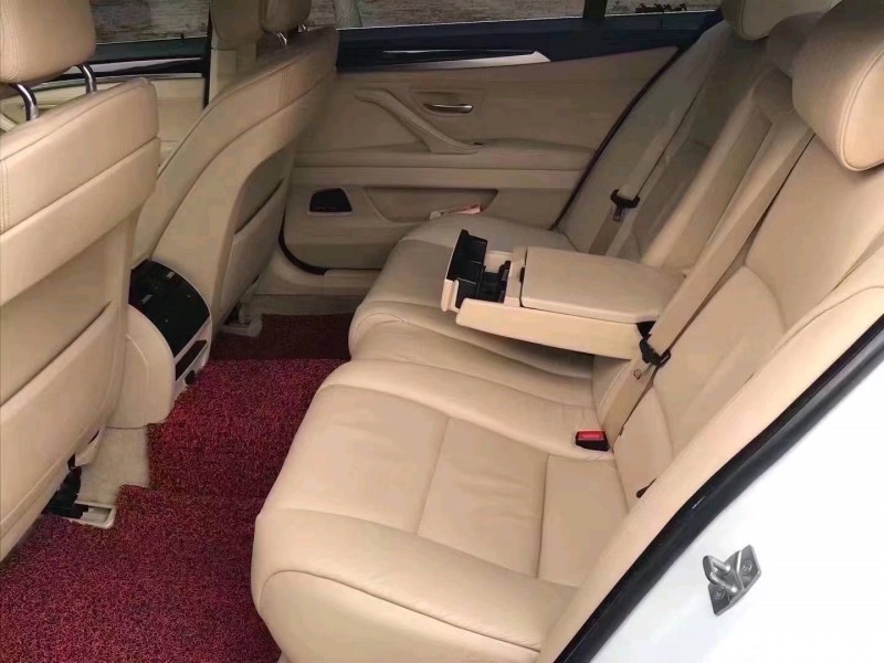 北京12年宝马5系6