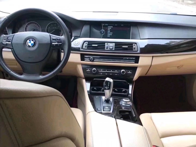 北京12年宝马5系7