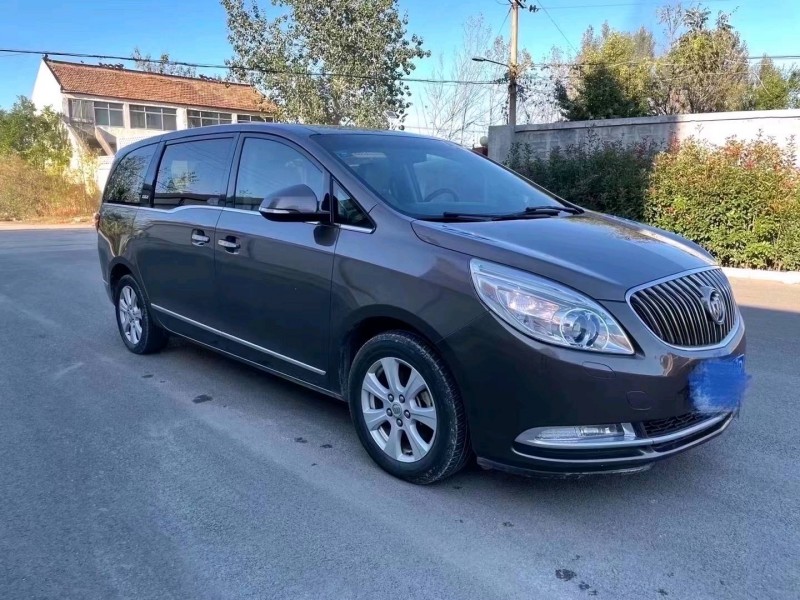 北京16年别克GL82