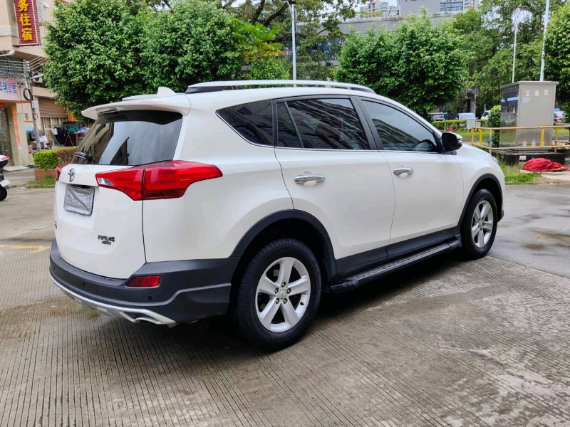 中山14年豐田RAV45