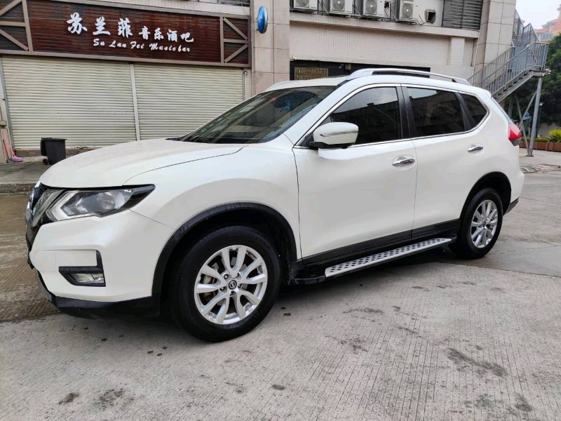 中山17年日產奇駿2