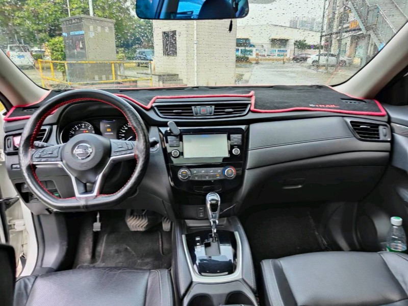 中山17年日產奇駿9