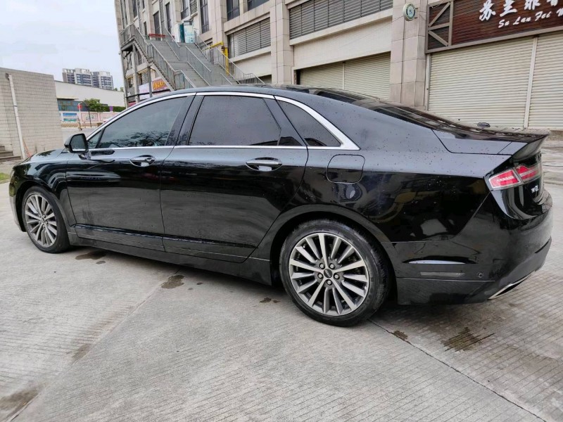 中山18年林肯MKZ6