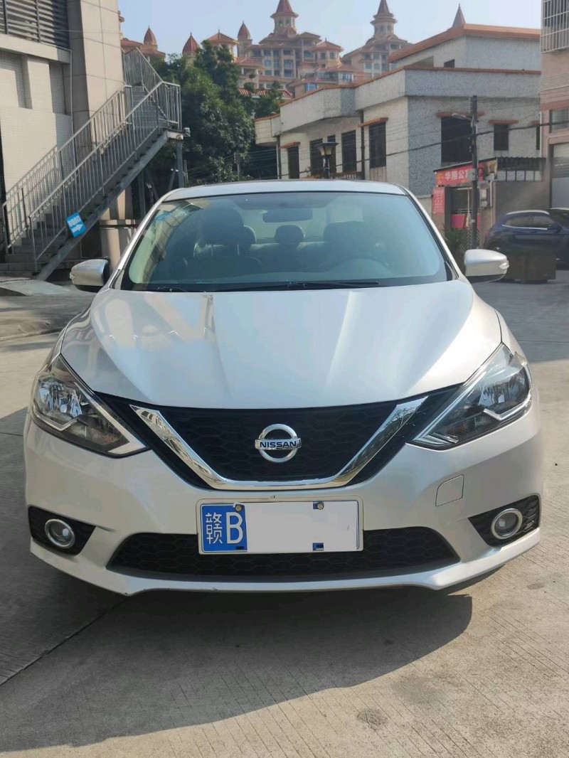 中山17年日產軒逸1