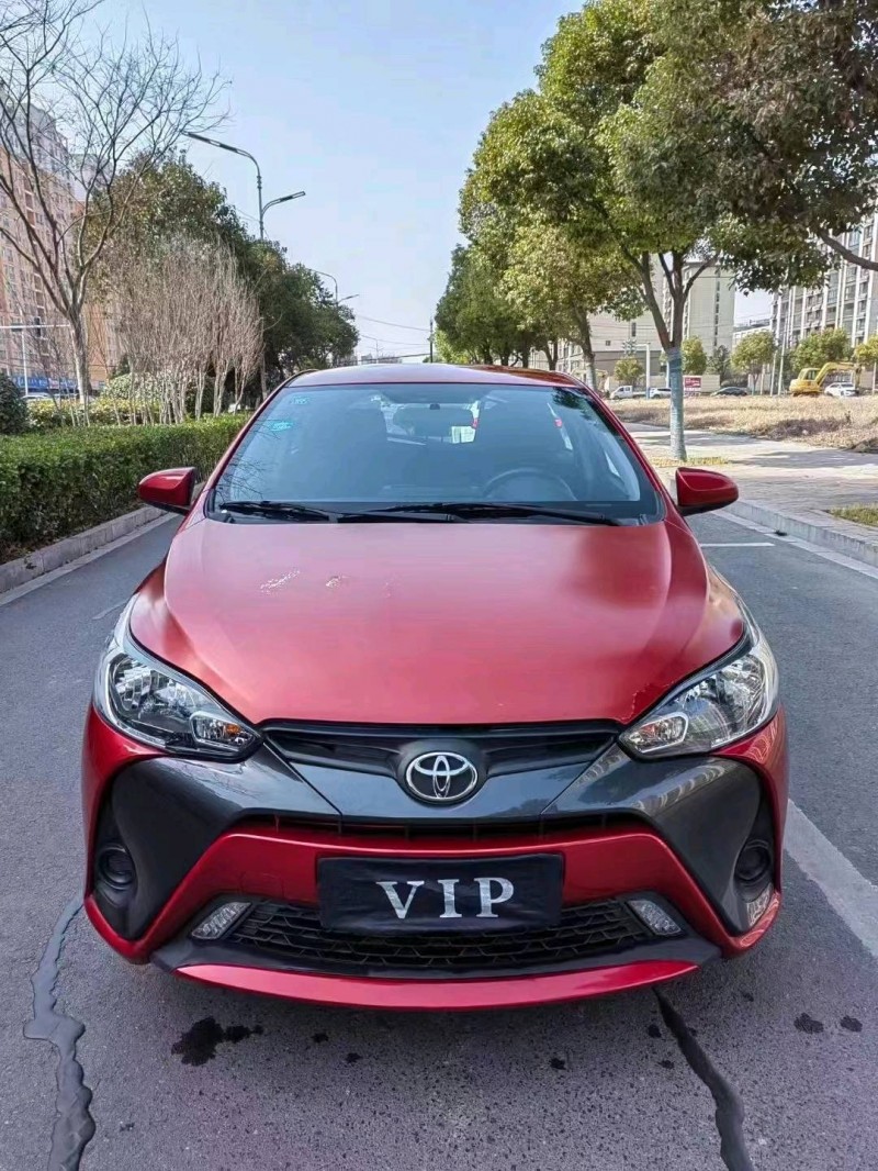 淮南18年豐田YARiS L 致炫1
