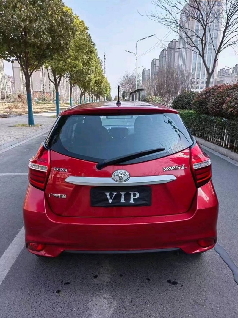 淮南18年豐田YARiS L 致炫4
