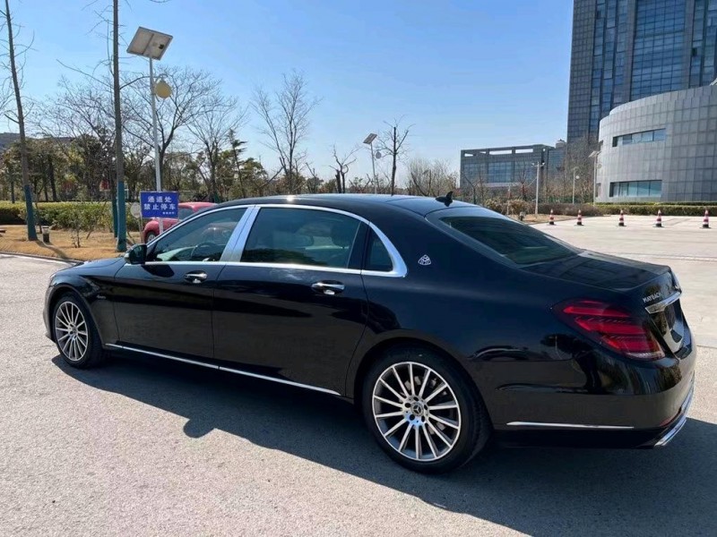 盐城18年奔驰迈巴赫S级9