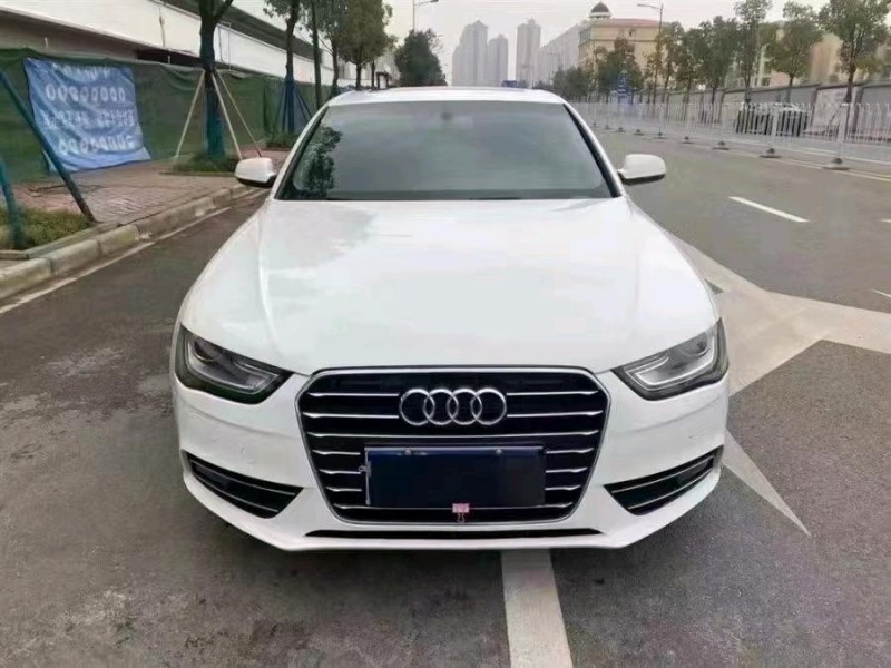 大慶13年奧迪A4L1