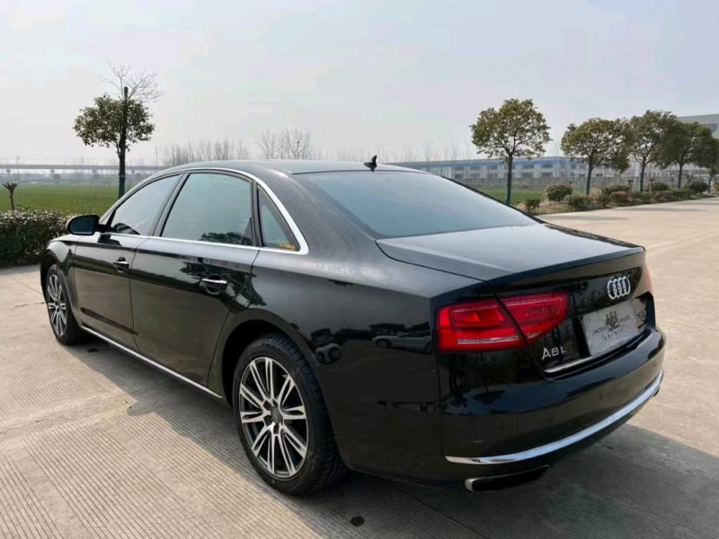 鹽城12年奧迪A8L4