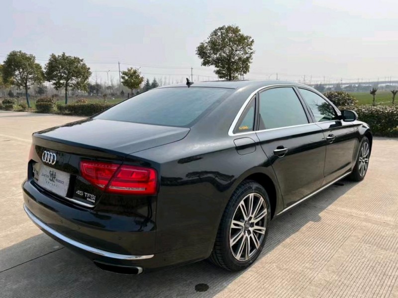 鹽城12年奧迪A8L5