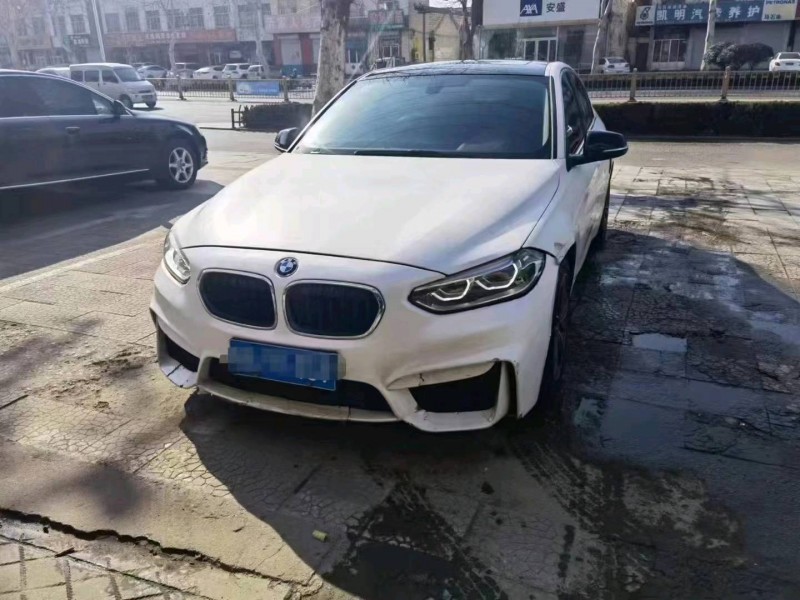 北京17年宝马1系1