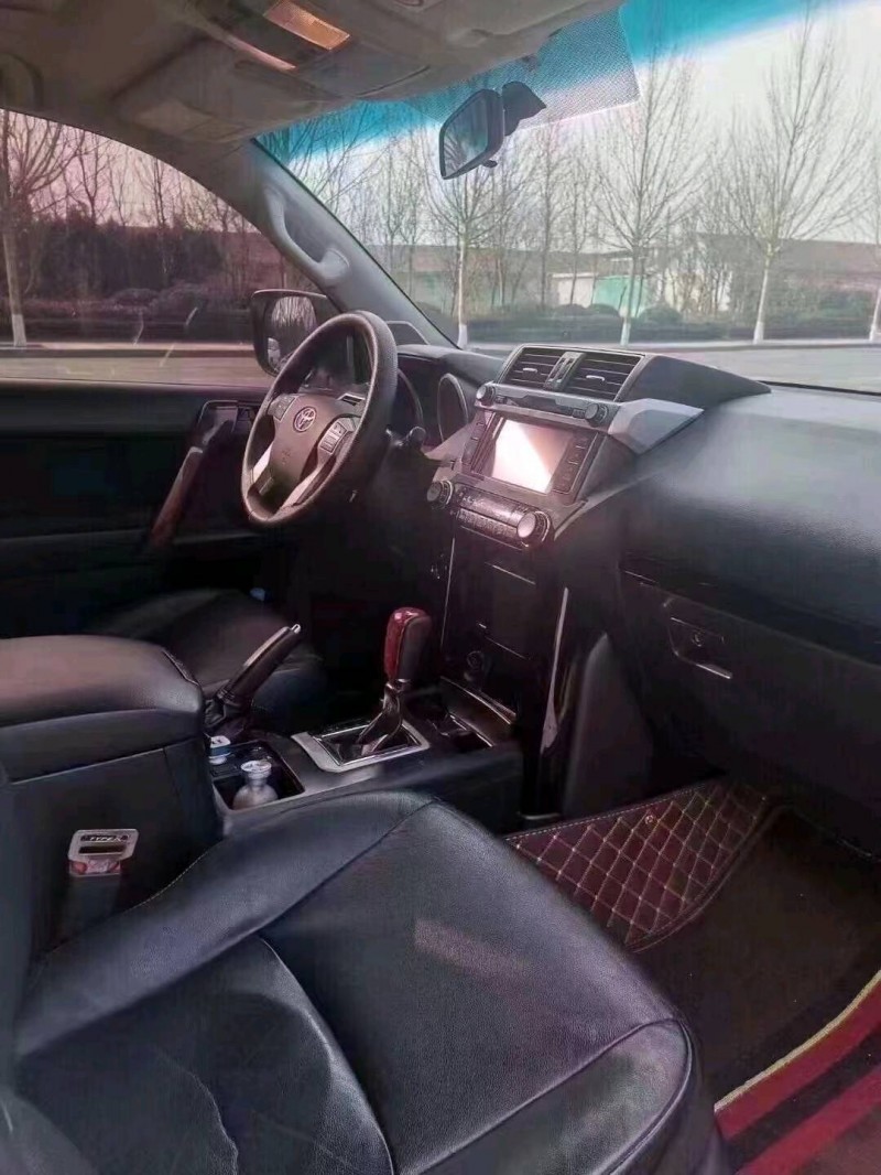 徐州17年丰田普拉多7