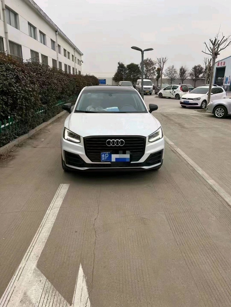 德州19年奧迪Q21