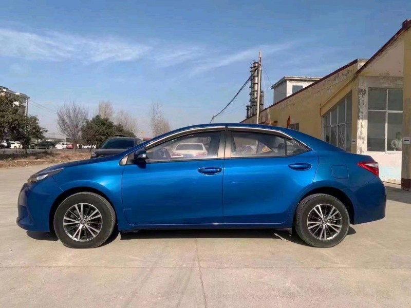 北京17年丰田雷凌5