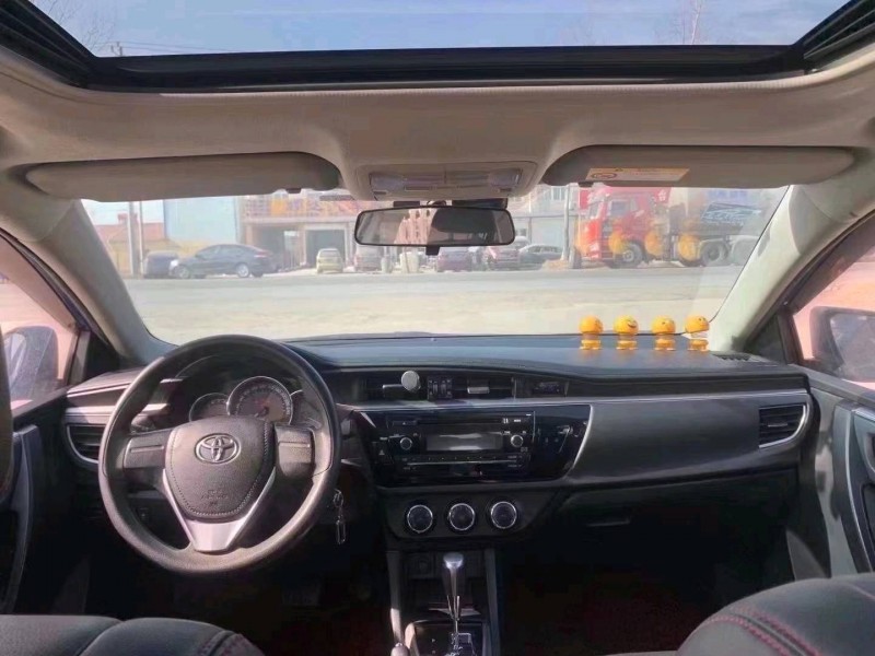 北京17年丰田雷凌7