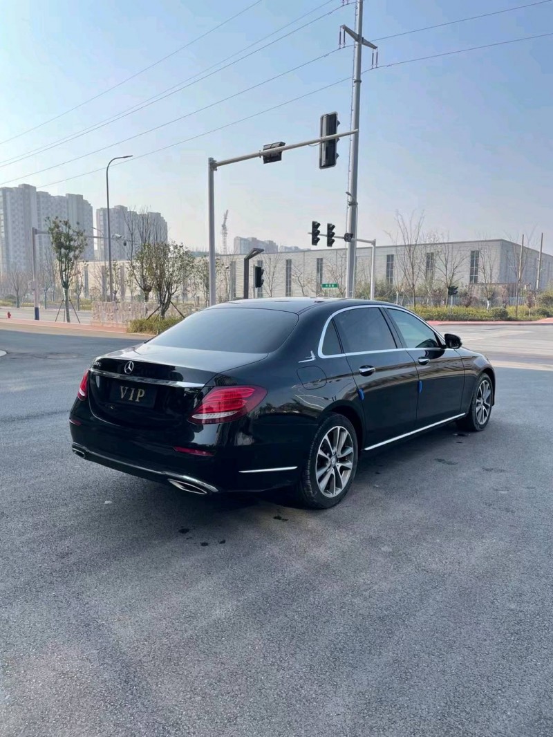 徐州17年奔驰E8