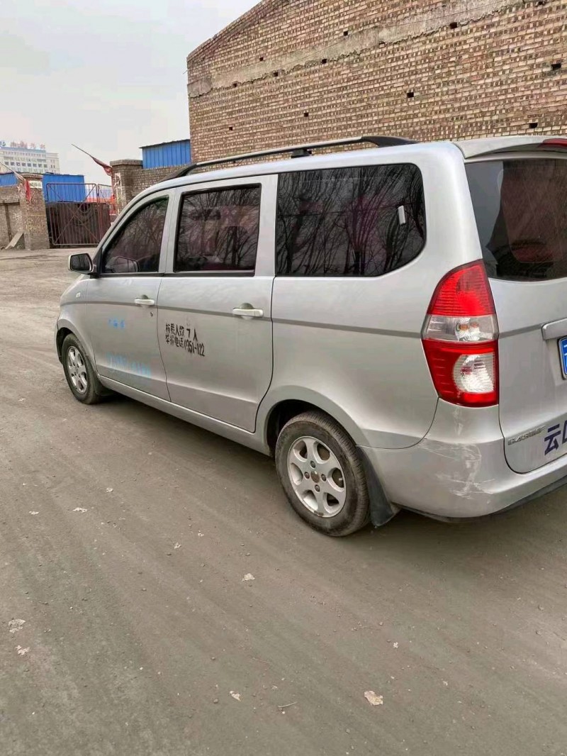 呂梁13年五菱汽車宏光7