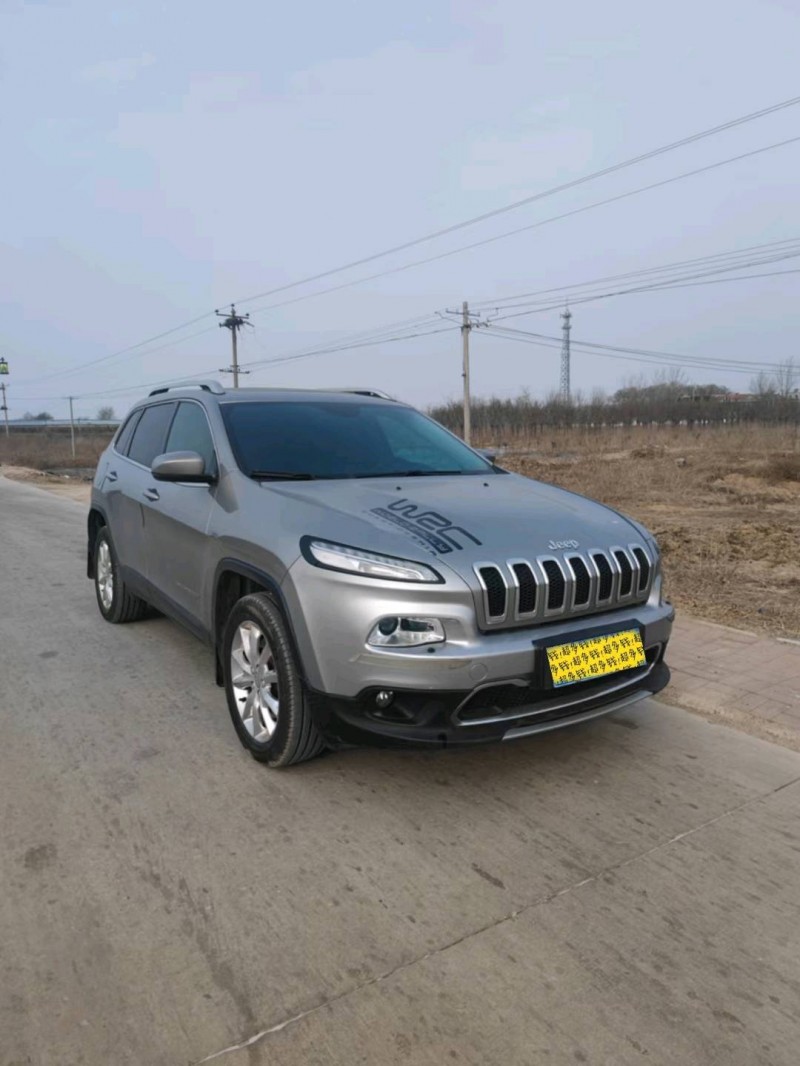 石家莊16年Jeep自由光2