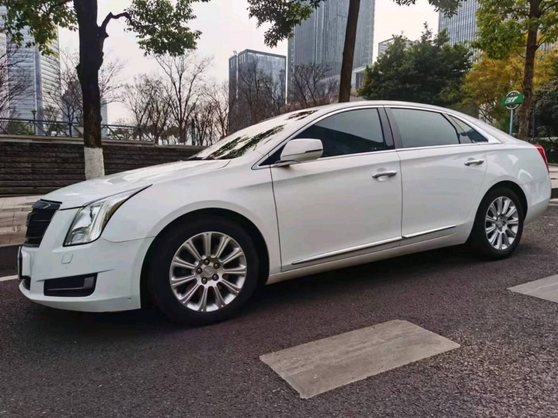 重慶17年凱迪拉克XTS4
