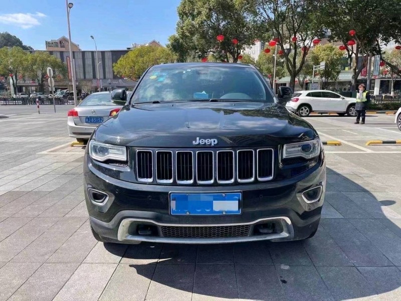 紹興17年Jeep大切諾基1