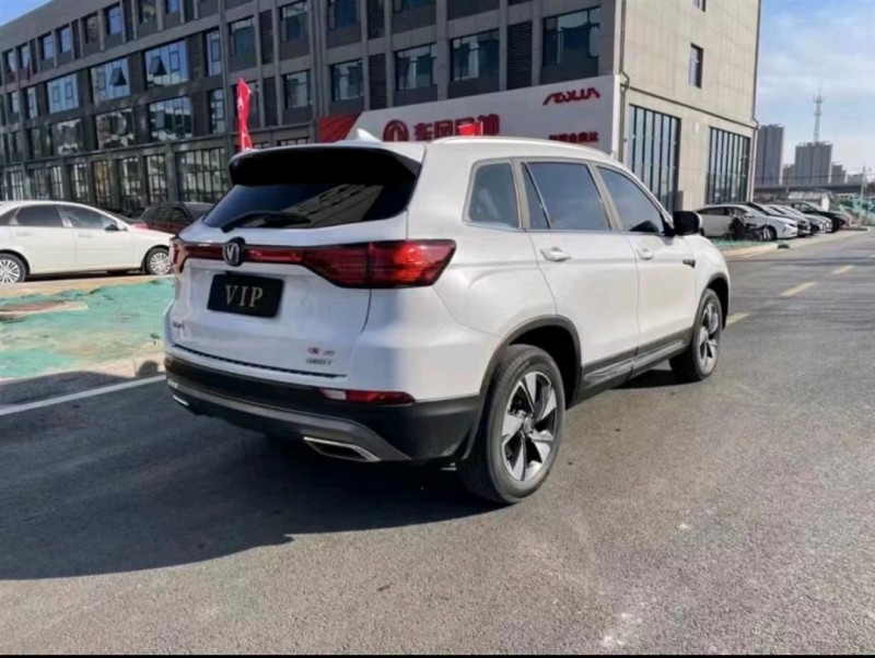 昆明20年長安汽車CS756