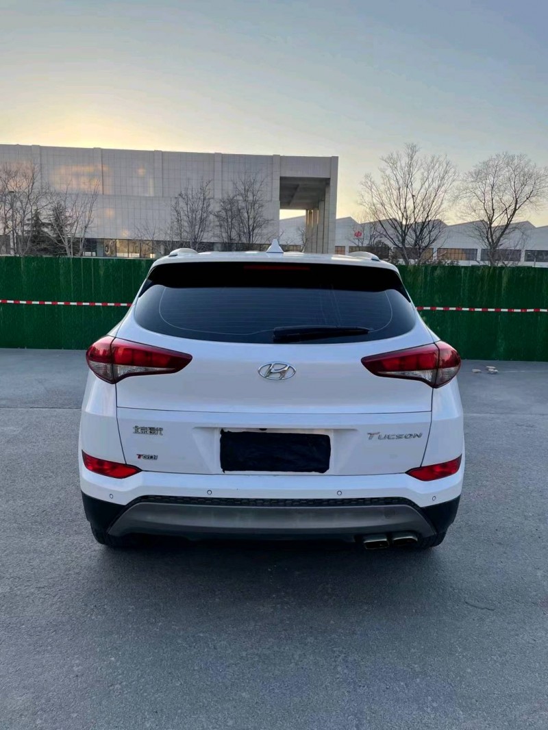 徐州18年现代途胜9