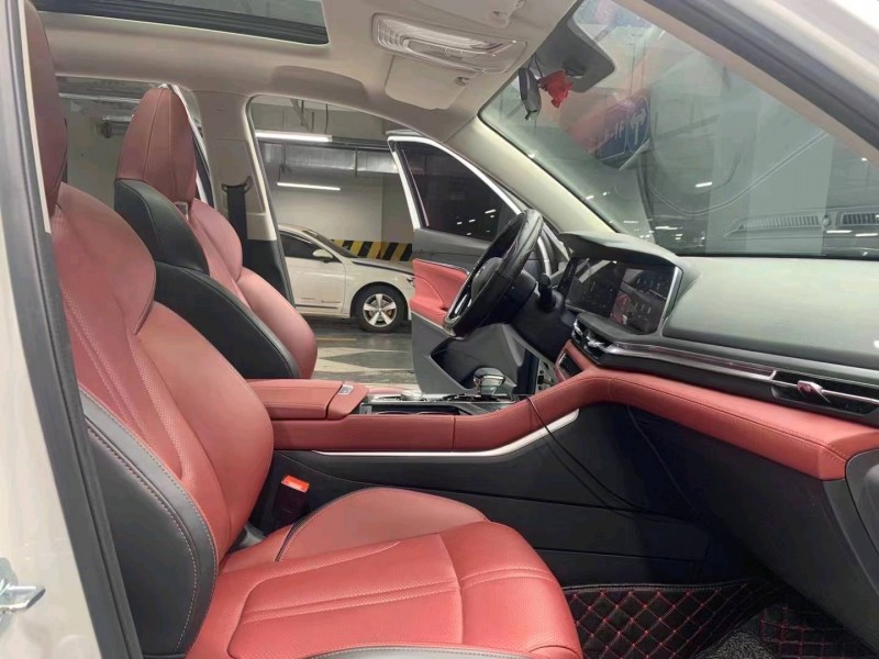 成都20年長安汽車CS757