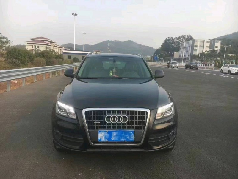 龍巖13年奧迪Q51