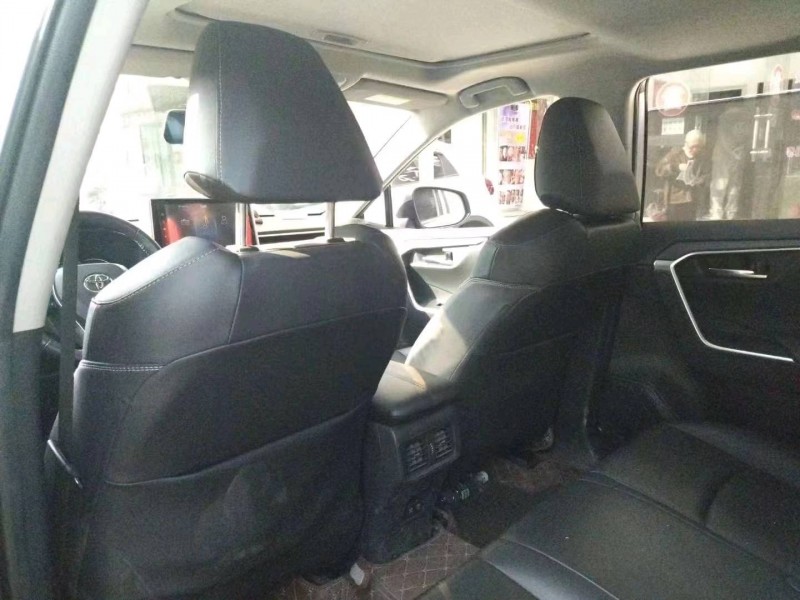 鄂州20年豐田RAV4榮放3