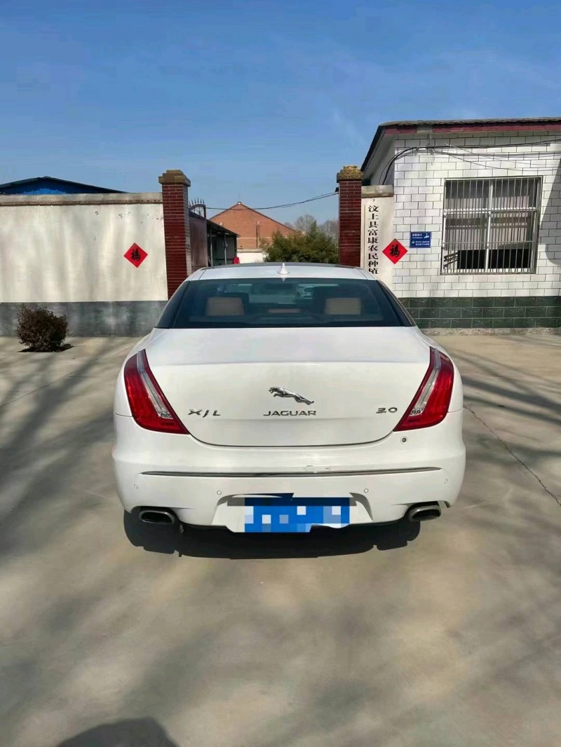 泰安14年捷豹XJL5