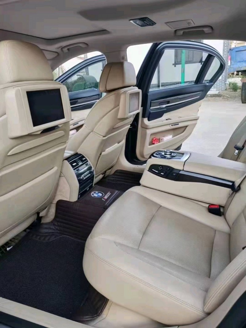 徐州11年宝马7系8