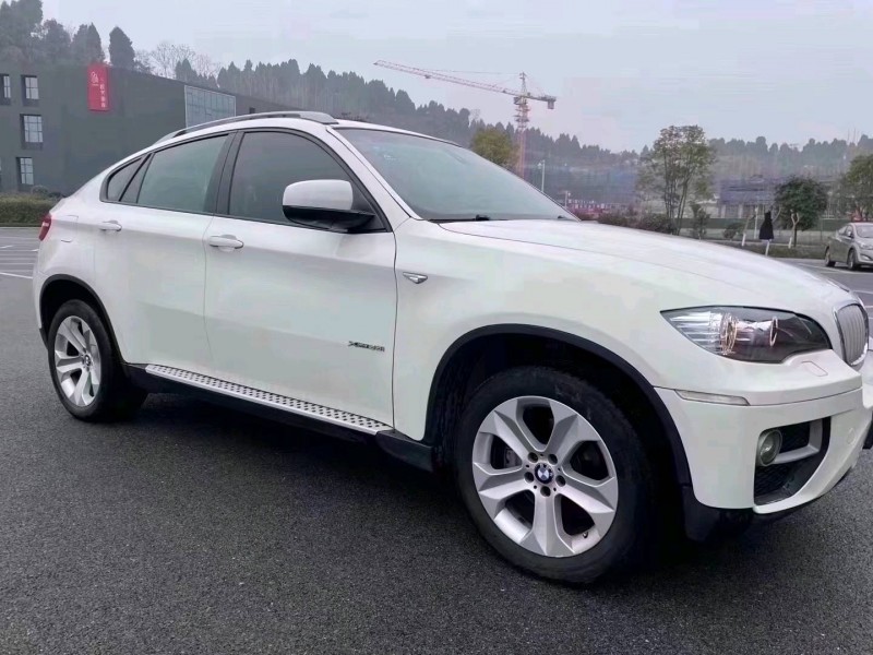 北京12年宝马X67