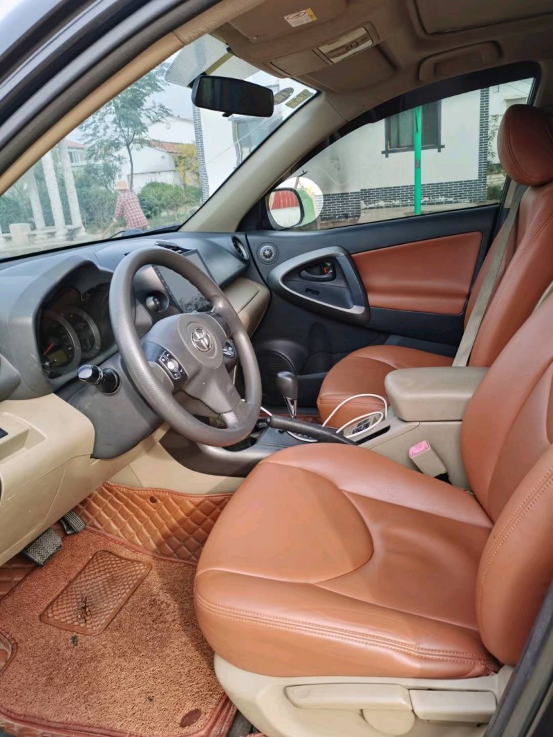 徐州12年丰田RAV43