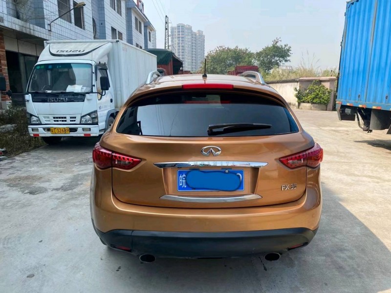 中山11年英菲尼迪FX356