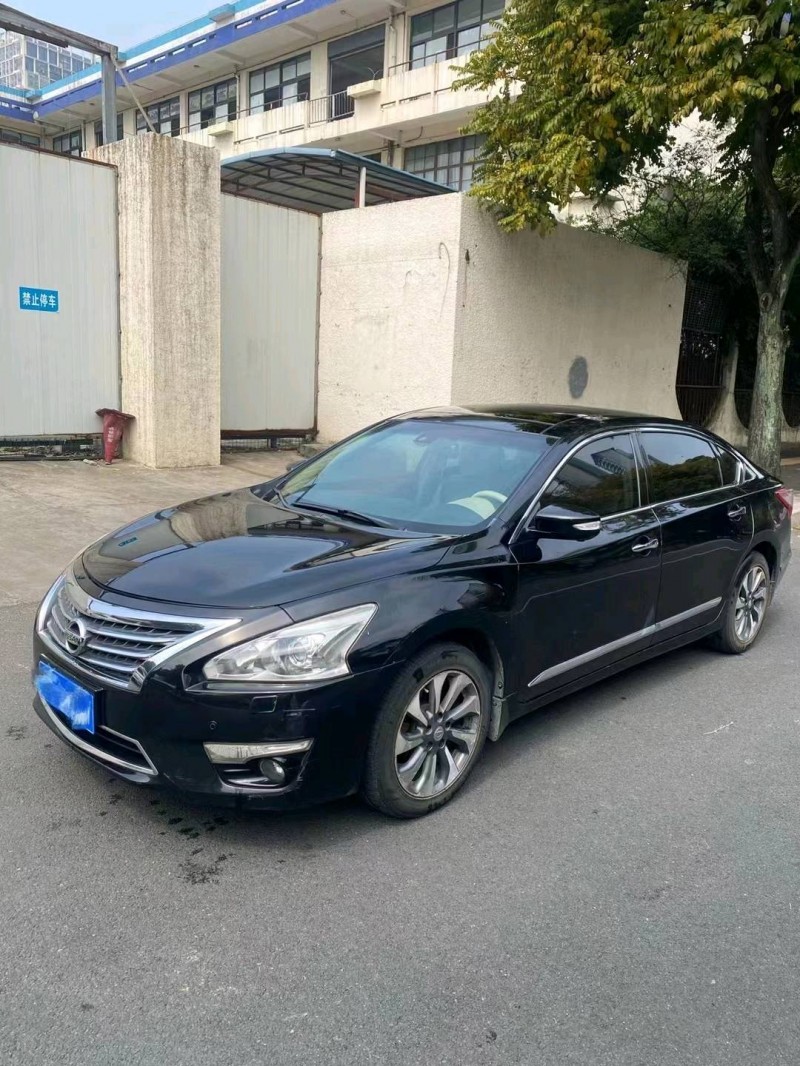 廈門14年日產天籟3